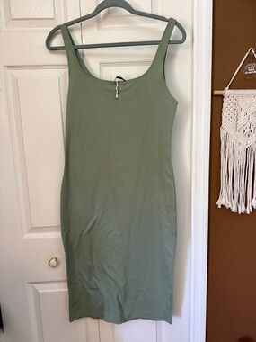 NWOT Zara Sage Green Bodycon Tank Top Spring Midi Dress / Size XL
